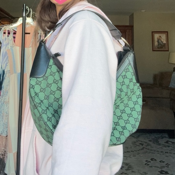 Gucci Green Monogram Shoulder Bag - Picture 12 of 12